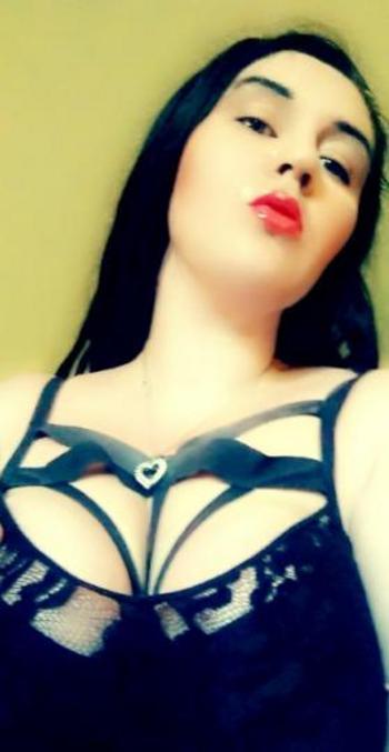 Bunni, 28  female escort, Louisville
