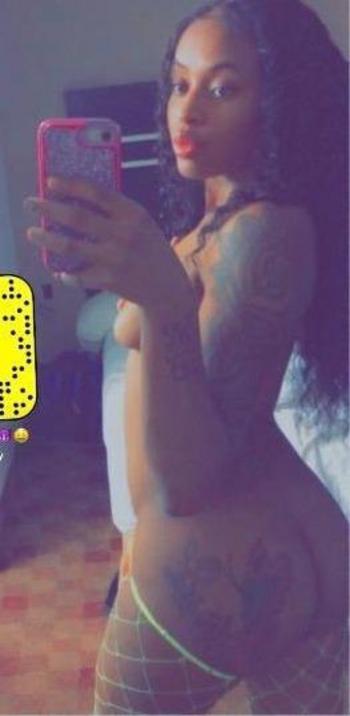  502-487-9431, 22  female escort, Louisville