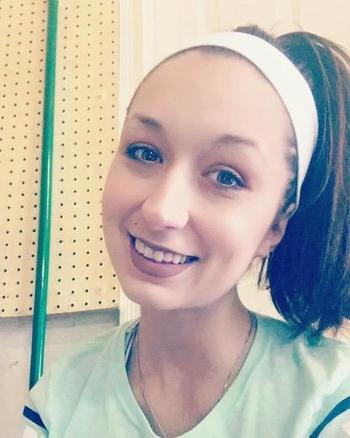 Holly, 32  female escort, Louisville