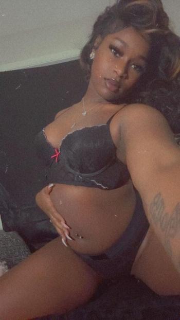 Hazel, 25  female escort, Louisville