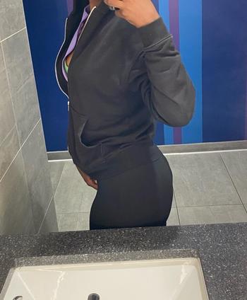 Ya, 20  female escort, Louisville