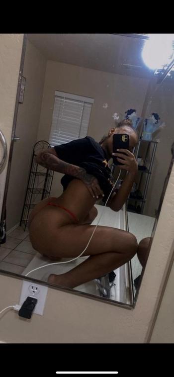 Asia, 22  female escort, Louisville