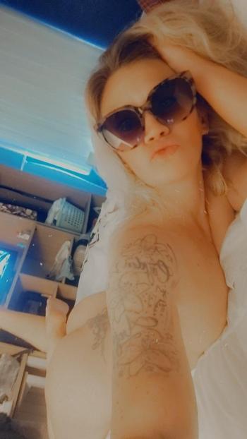 MaNdY (34), 54  female escort, Louisville