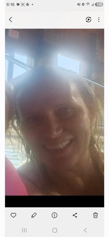 Sara, 40  female escort, Louisville