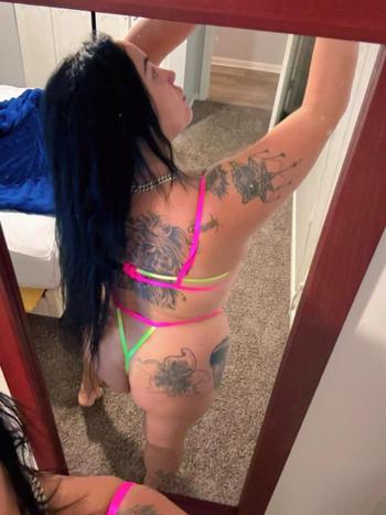 Katty, 25  female escort, Louisville