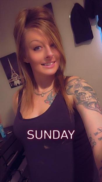 Ace, 31  female escort, Louisville