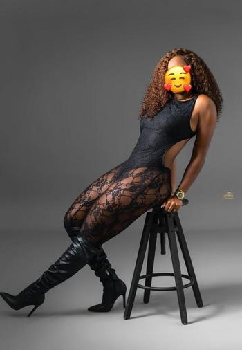 Jennet, 29  female escort, Louisville
