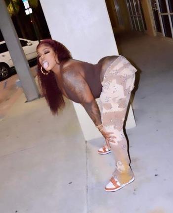 5024610900, female escort, Louisville